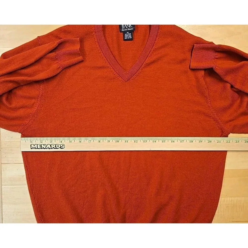 Jos. A. Bank 100% Italian Merino Wool Sweater Mens Size XL V-Neck Burnt Orange